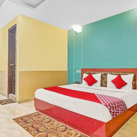 Hotel O Prince Home Stay Near Ambience Mall New Delhi Buitenkant foto