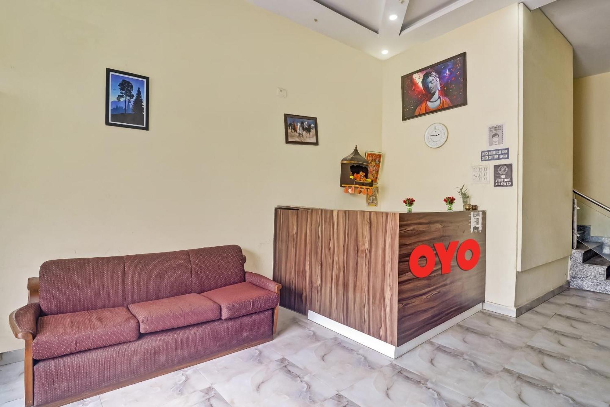 Hotel O Prince Home Stay Near Ambience Mall New Delhi Buitenkant foto